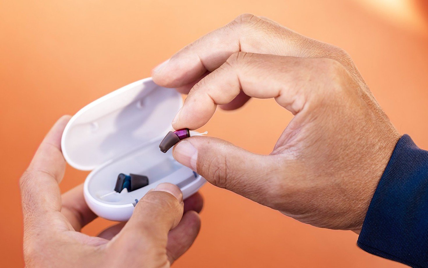 hoergeraete_mit_akku_02